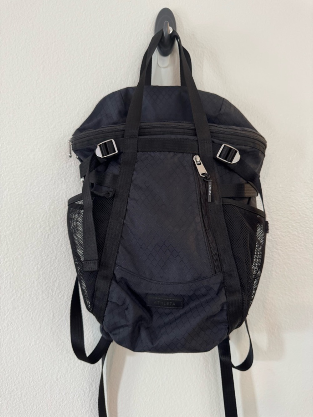 Athleta Excursion Backpack in Black